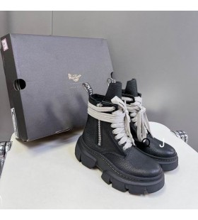 Rick Owens Dr. Martens X Rick Owens 1460 Dmxl Jumbo Blonder Oppstart I Svart Ku Skinn St&Atilde;&cedil;vler