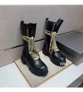 Buty Rick Owens Dr. Martens X Rick Owens 1918 D&Aring;&sbquo;ugo&Aring;&rsaquo;ci do &Aring;&sbquo;ydek Dmxl Z Czarnej Lakierowanej sk&Atilde;&sup3;ry