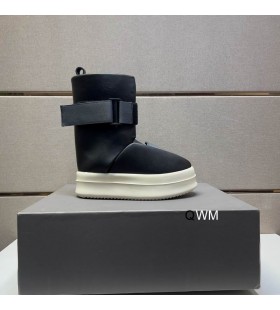 Rick Owens SS25 Hollywood Pista Atelă Sandale Negru/Lapte Blister din Piele de Miel