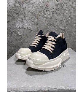 Rick Owens Drkshdw SS25 Hollywood Abstracte Lage Sneakers In Zwart/Melk/Melk Overdyed Denim