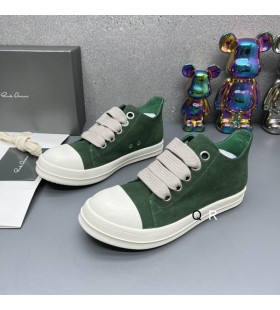 Rick Owens FW25 Concordians Jumbo Lace Sneakers In een Donkere Groen/Melk/Velours Suede